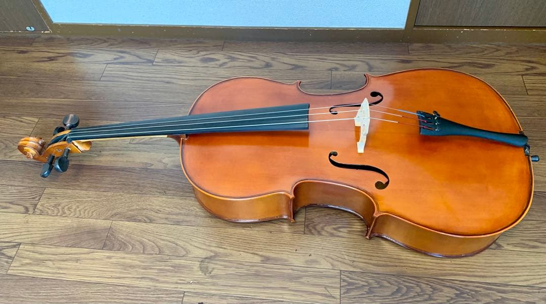 チェロ(弓、ケース付き)