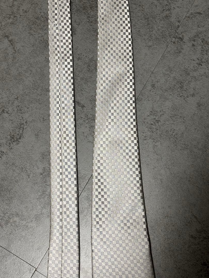 LOUIS VUITTON シルバー チェック柄 ネクタイ