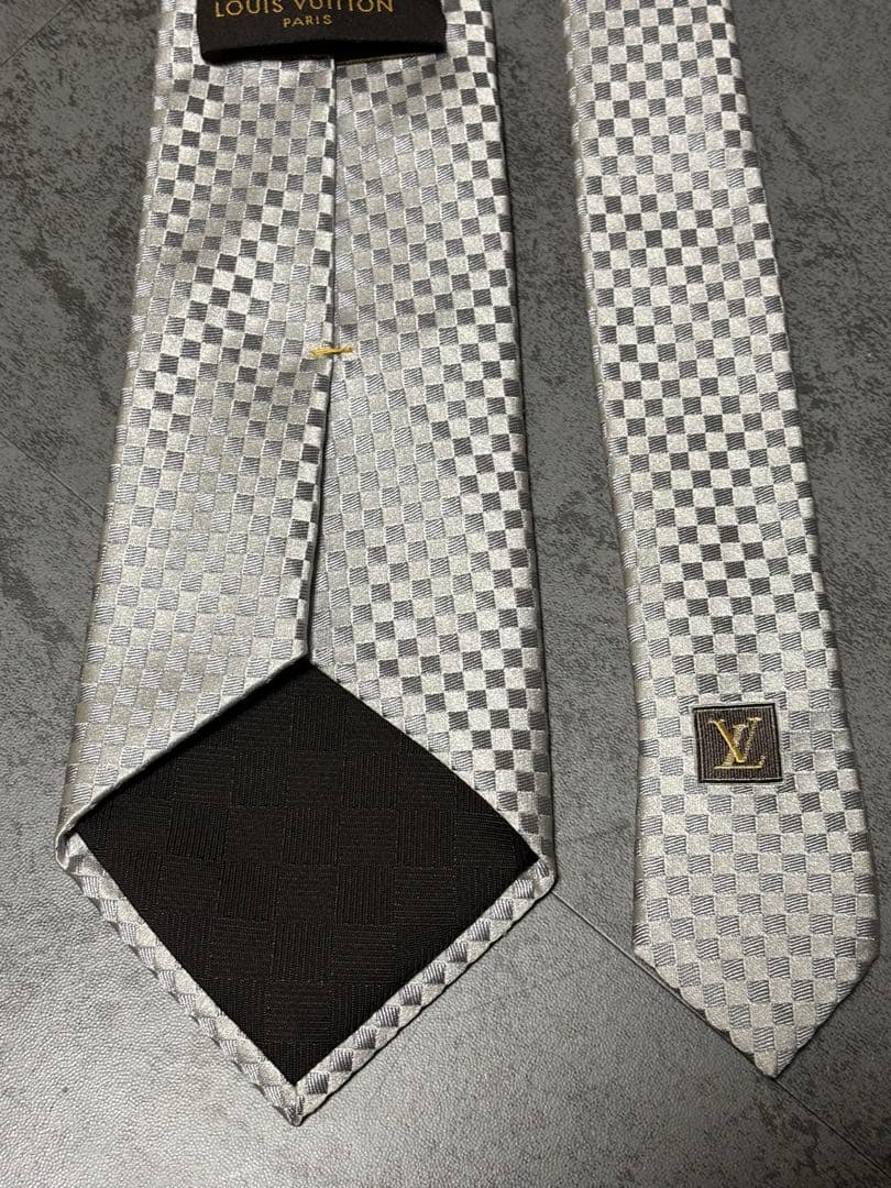 LOUIS VUITTON シルバー チェック柄 ネクタイ