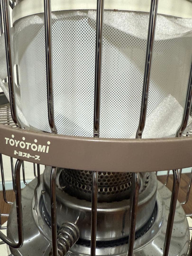 TOYOTOMI KRA-85C ストーブ　新品未使用品。
