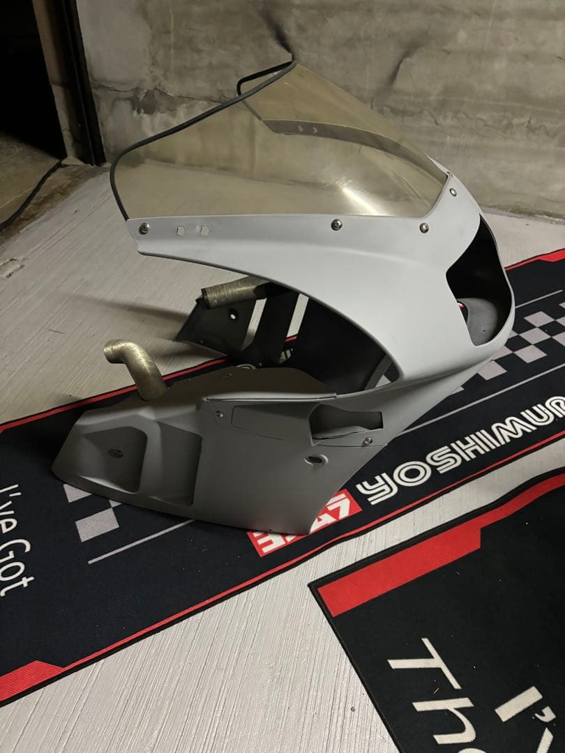 SUZUKI GSX-R400R GK76A フロントカウル スズキ