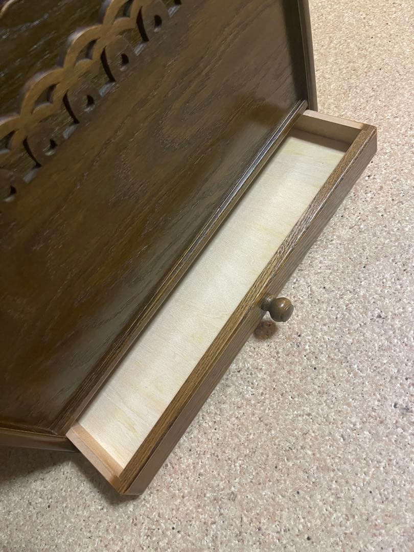 専用出品　パリの雑貨屋シリーズのアンティーク調の木製マガジンラック