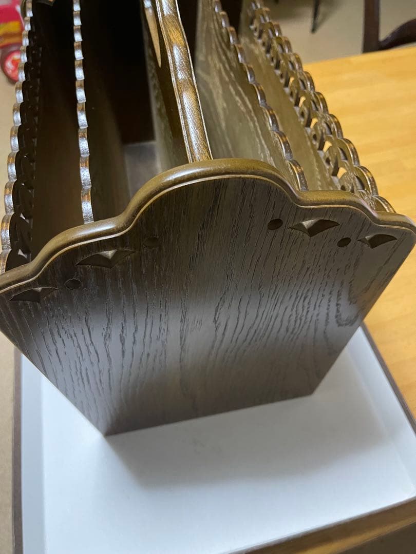 専用出品　パリの雑貨屋シリーズのアンティーク調の木製マガジンラック