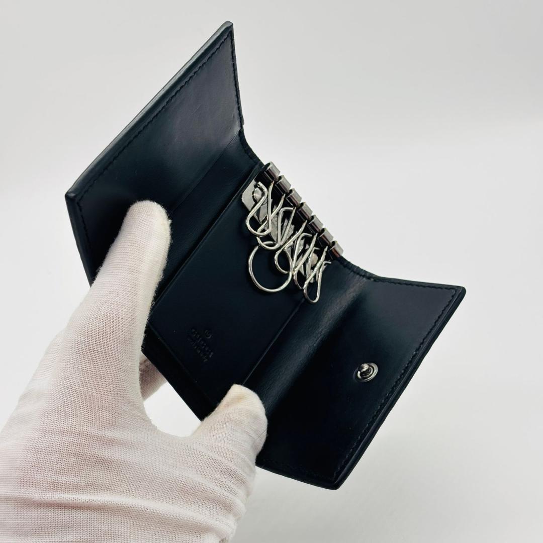 【漆黒の美】　GUCCI　キーケース 6連 グッチシマ GG型押し レザー　黒