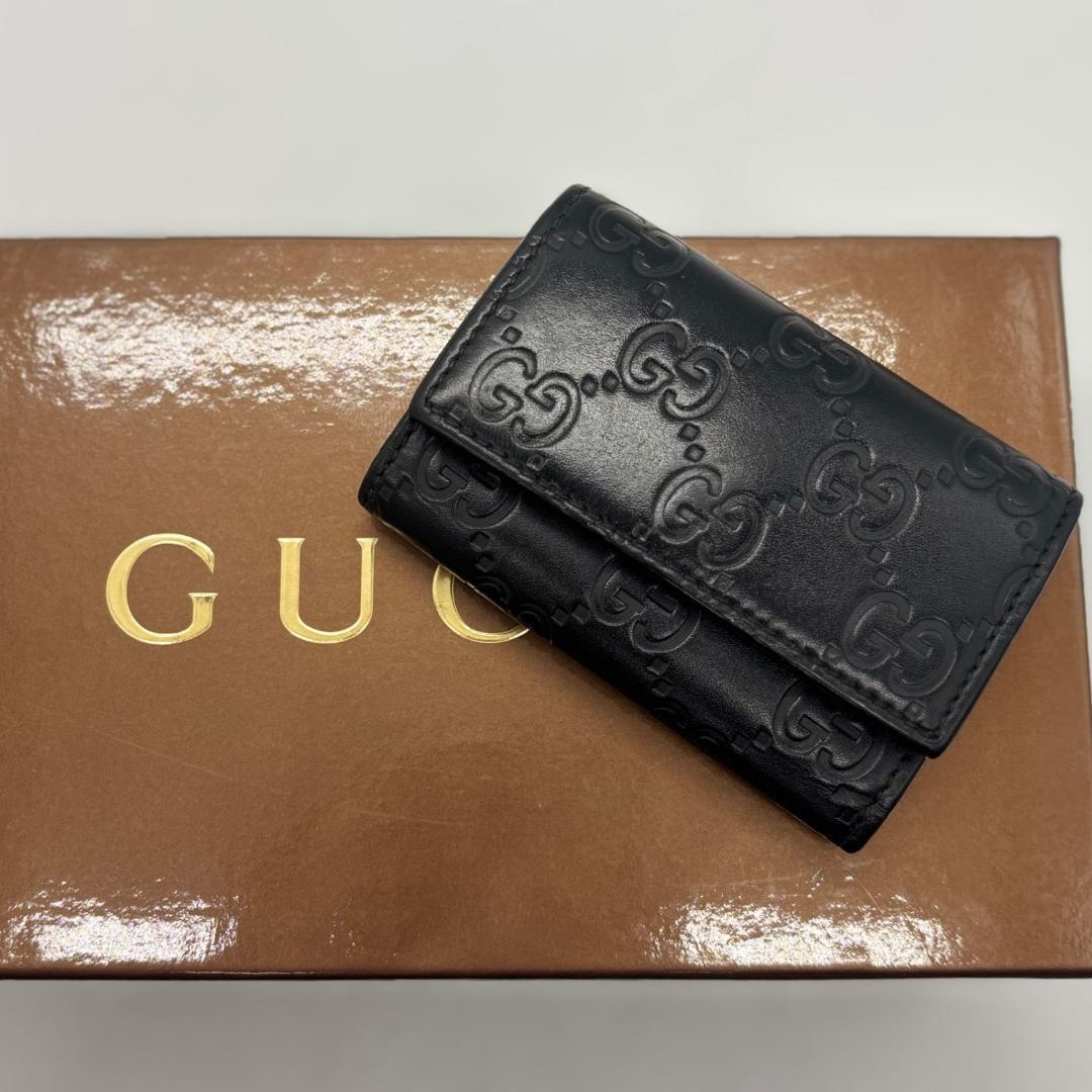 【漆黒の美】　GUCCI　キーケース 6連 グッチシマ GG型押し レザー　黒