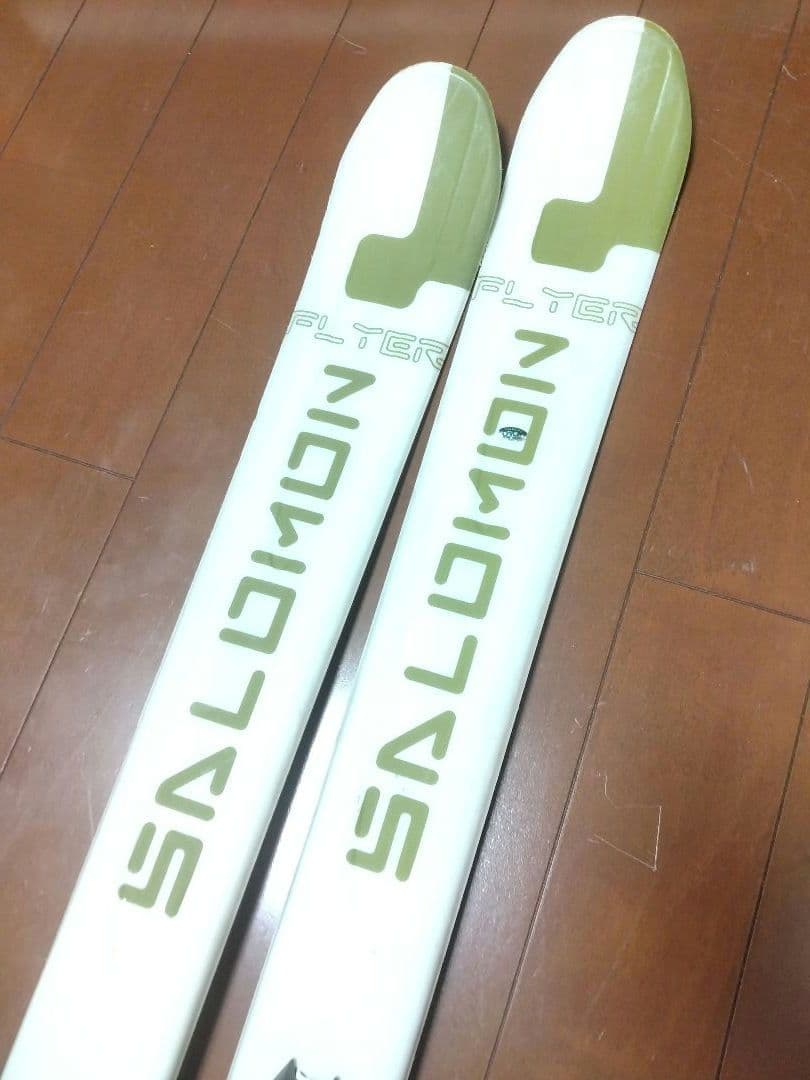 【フリースタイル☆】161cm　SALOMONスキー板♪　ツインチップ！