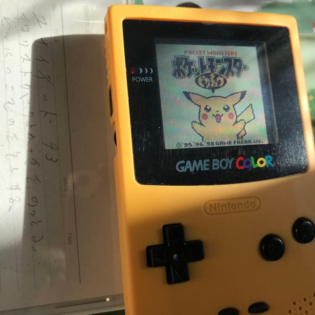 任天堂ゲームボーイカラーの❤️人気のイエロー極美品