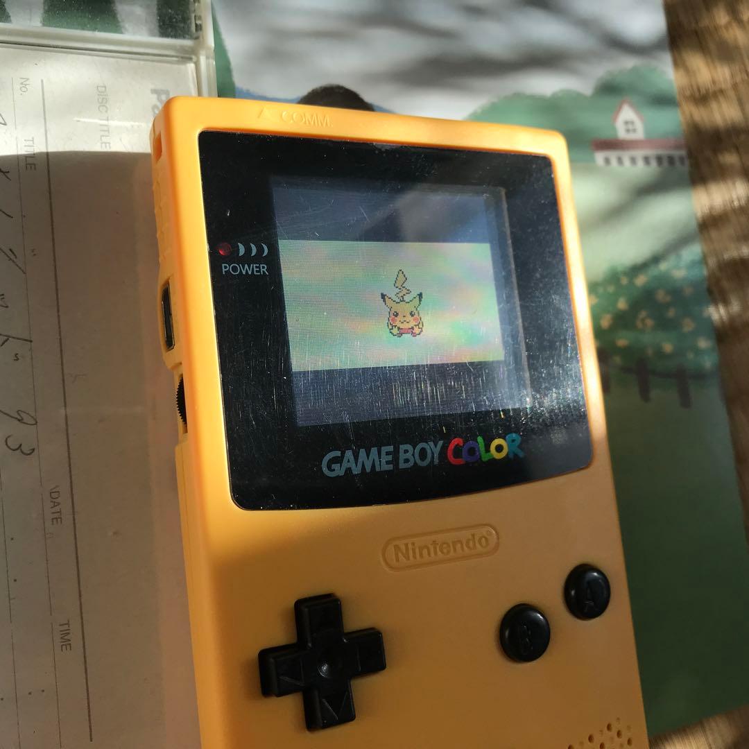 任天堂ゲームボーイカラーの❤️人気のイエロー極美品
