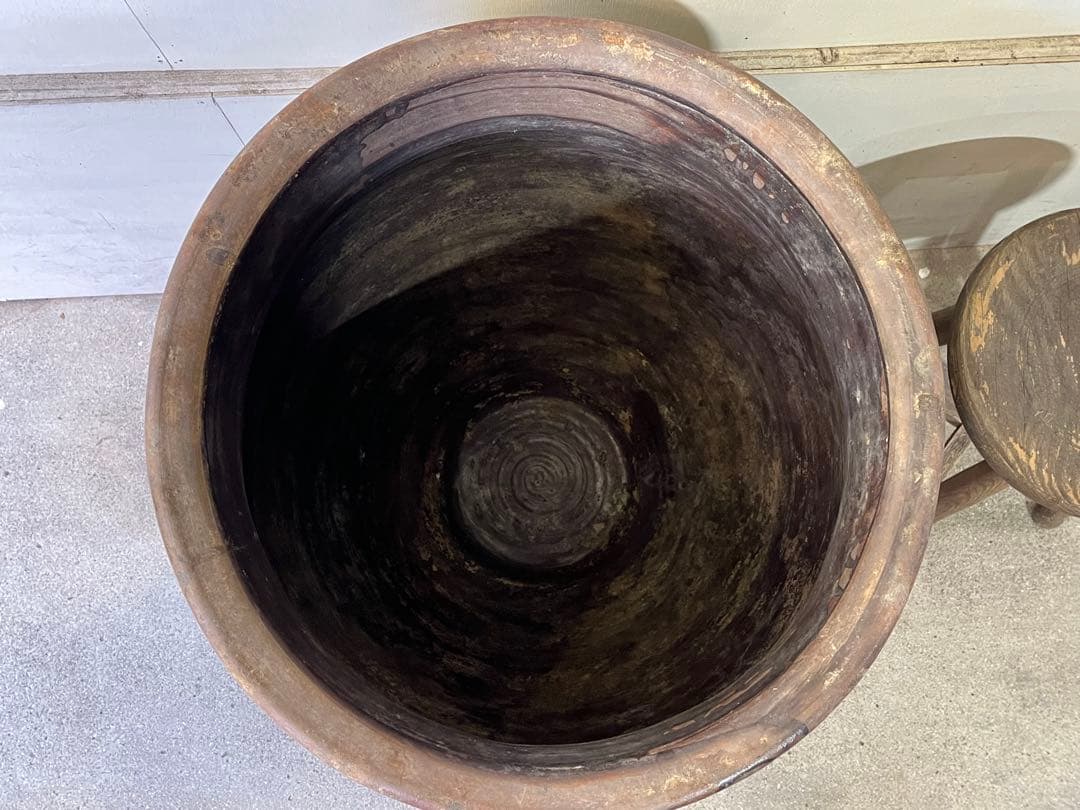 ヨ*ー様 古い唐津焼の大甕73.5cm 大瓶 壺 水瓶 古民具