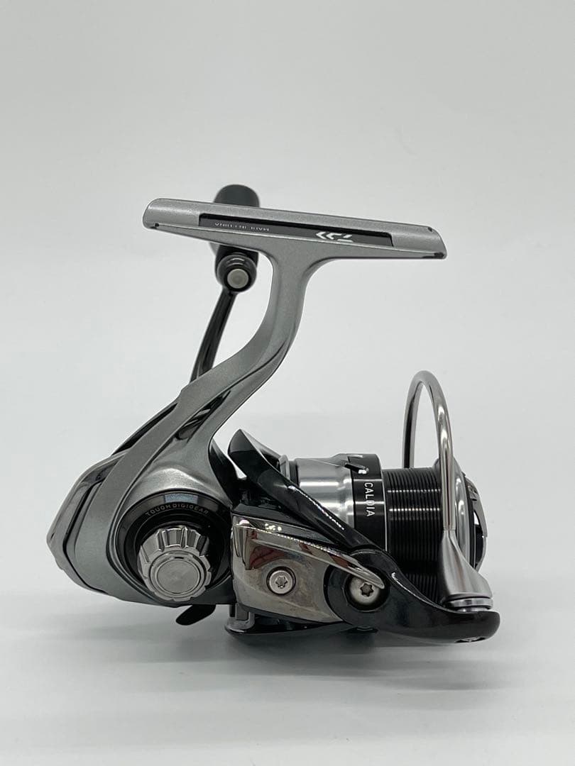 DAIWA ダイワスピニングリール カルディア LT2000S