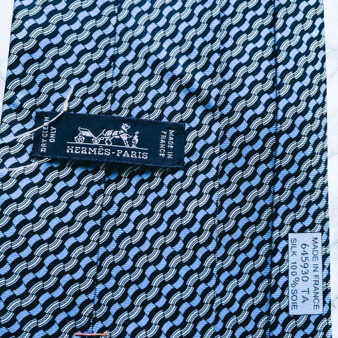 ✨未使用タグ付✨HERMES 波形ストライプ　青海波模様　ブルー　ネクタイ