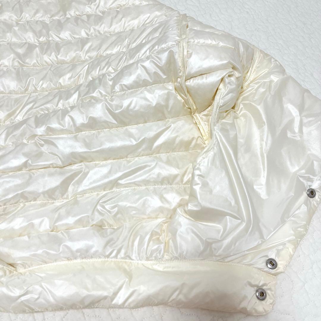 モンクレール LIANE ダウンベスト ワッペン 白　1