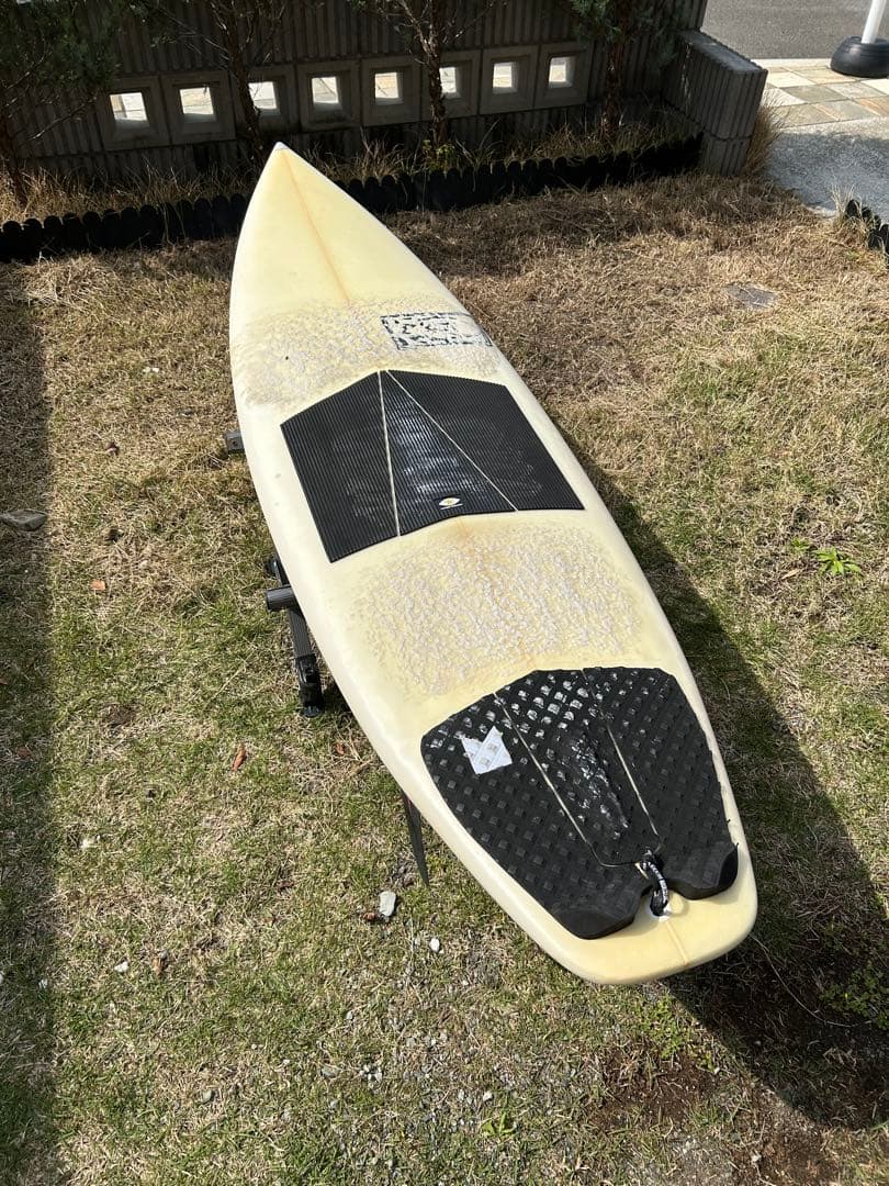 ショートボード　小波