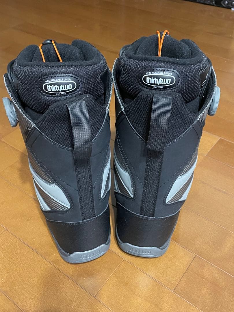 thirtytwo STW ダブルボアブーツ 27cm