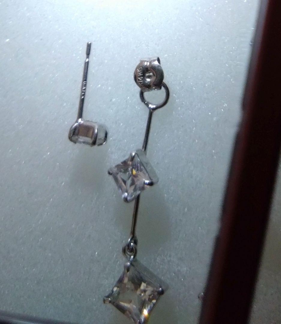 ジュエリーツツミ K14ホワイトゴールドキュービックピアス