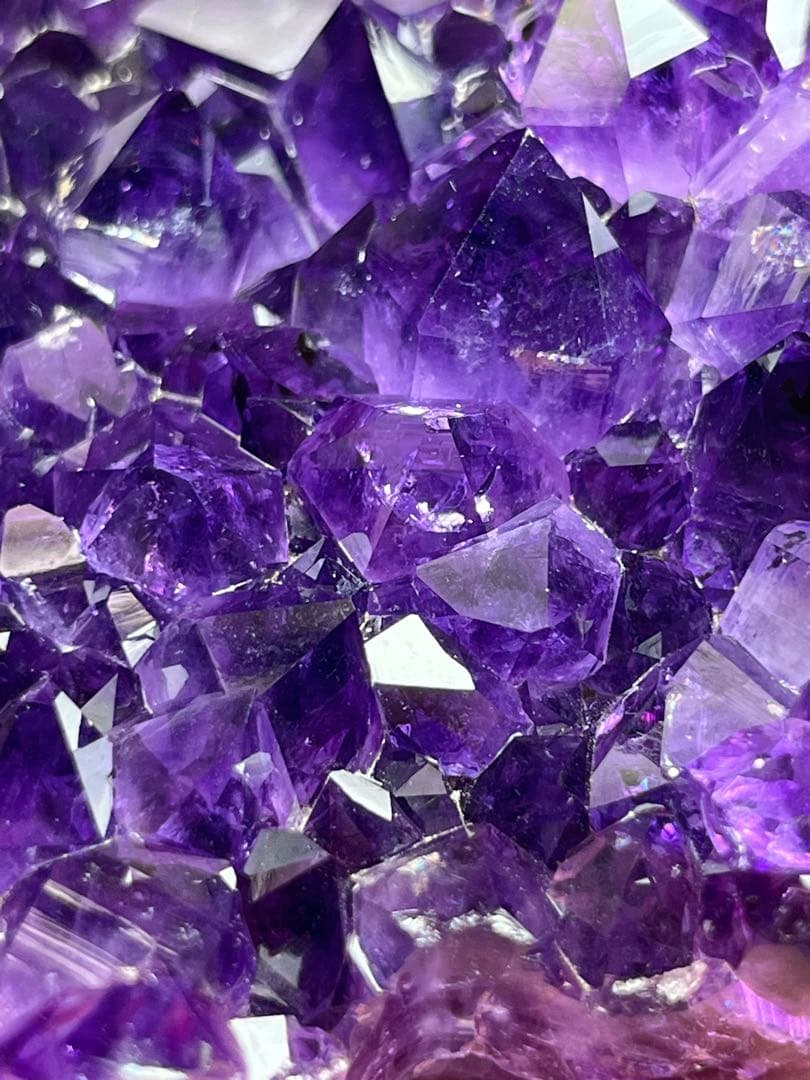 高品質　帝王紫　アメジストクラスター　ハート　台座付き⭐️2061