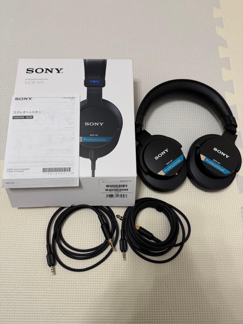 SONY MDR-M1 / ソニー　ヘッドホン