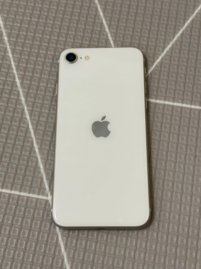 〈開封済未使用〉iPhoneSE 第3世代 64GB SIMフリー