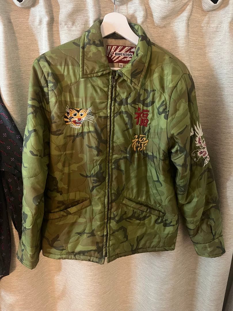 m*0様 HOUSTON 迷彩柄 下り虎 刺繍 ミリタリージャケット ベトジャン