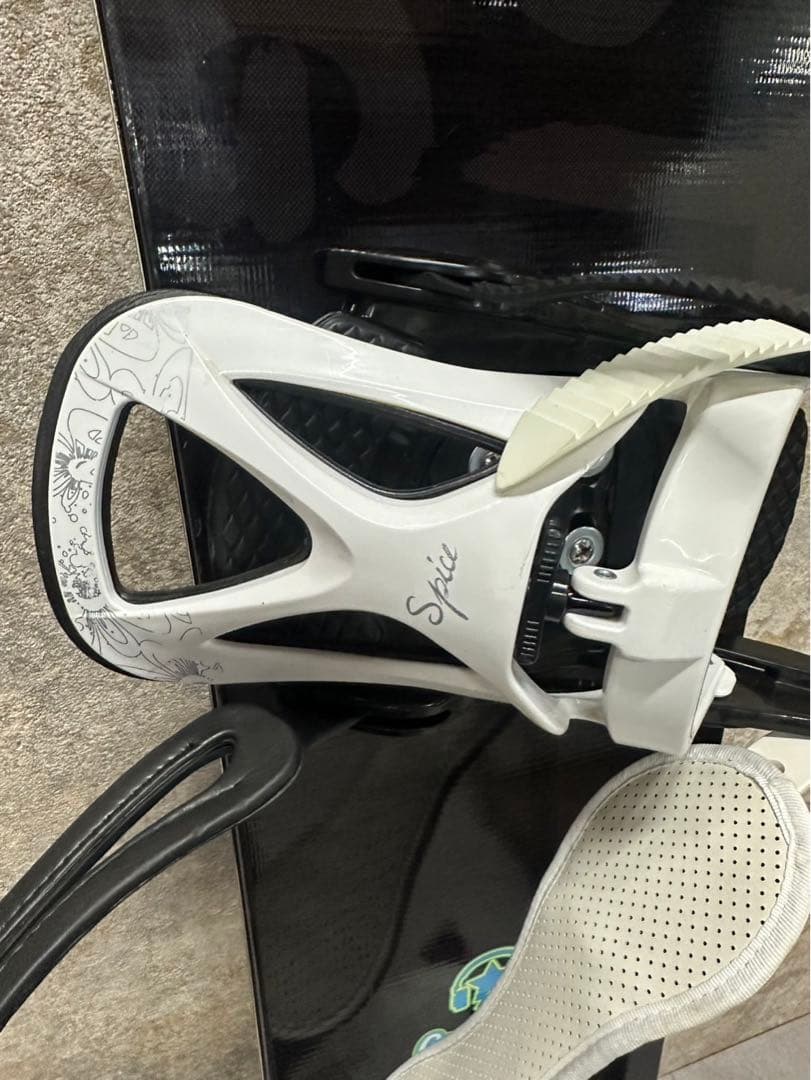 ②スノーボード　GROOVE グルーブ　ケース付き