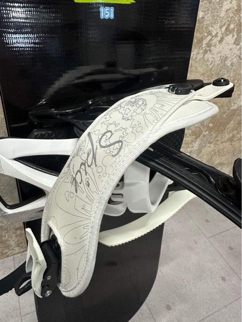 ②スノーボード　GROOVE グルーブ　ケース付き