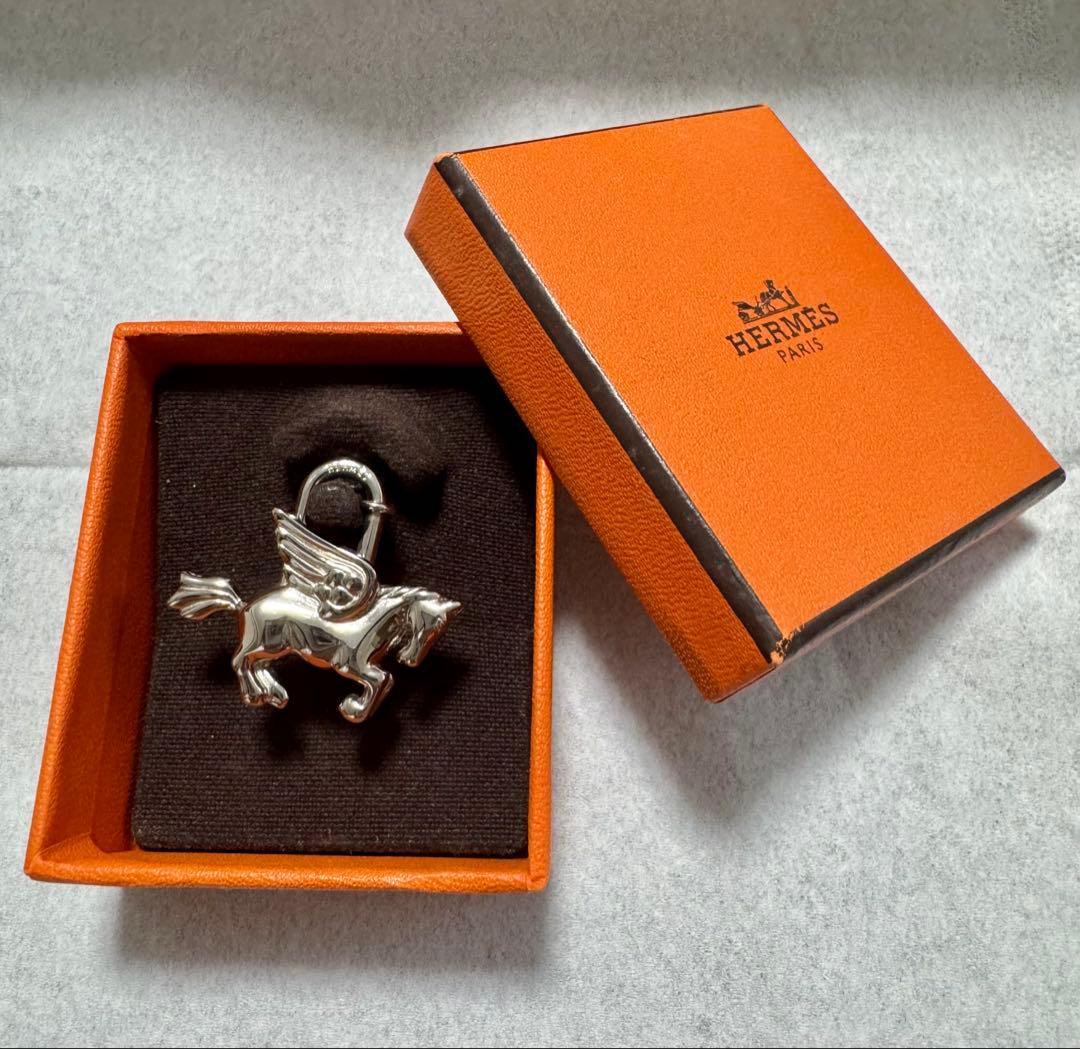 今週末まで値下げ！HERMES ペガサス　カデナ