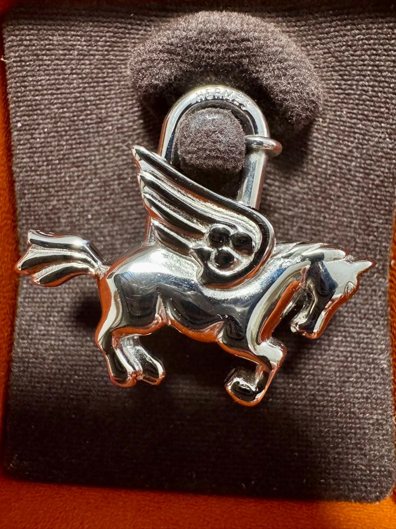 今週末まで値下げ！HERMES ペガサス　カデナ