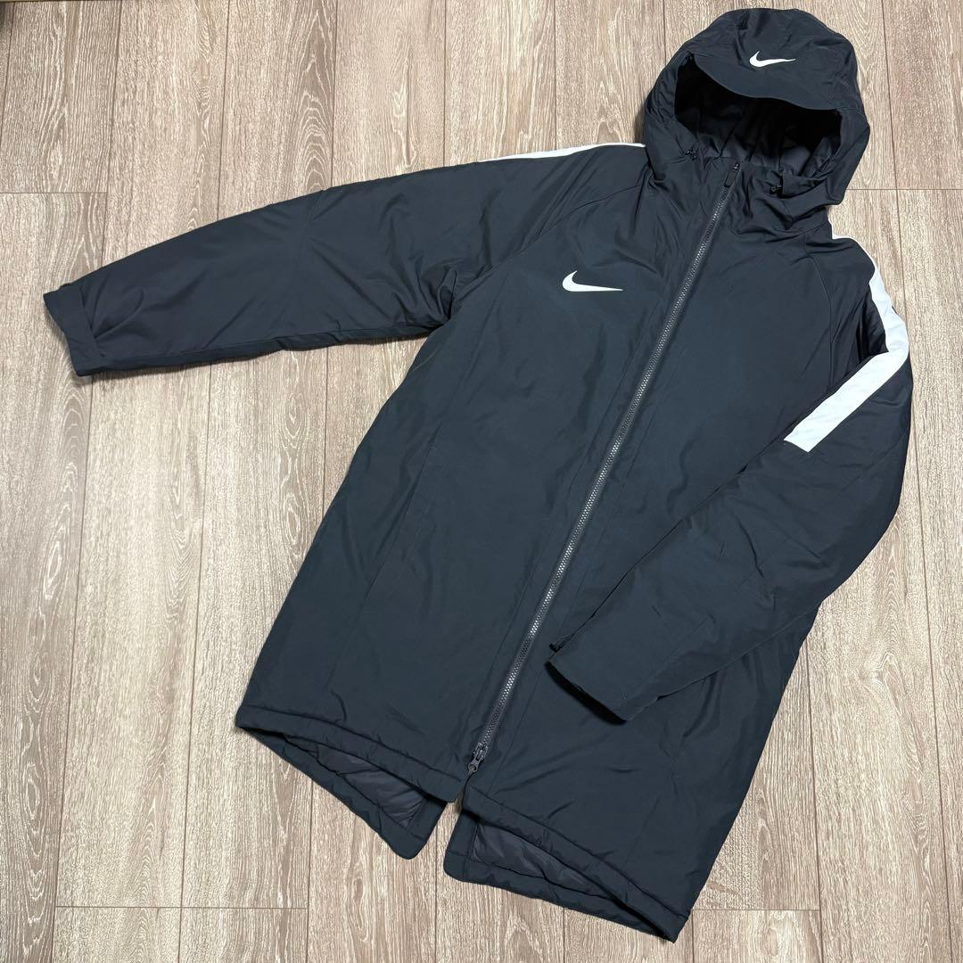 超美品 NIKE ナイキ サッカー 中綿 ベンチコート L
