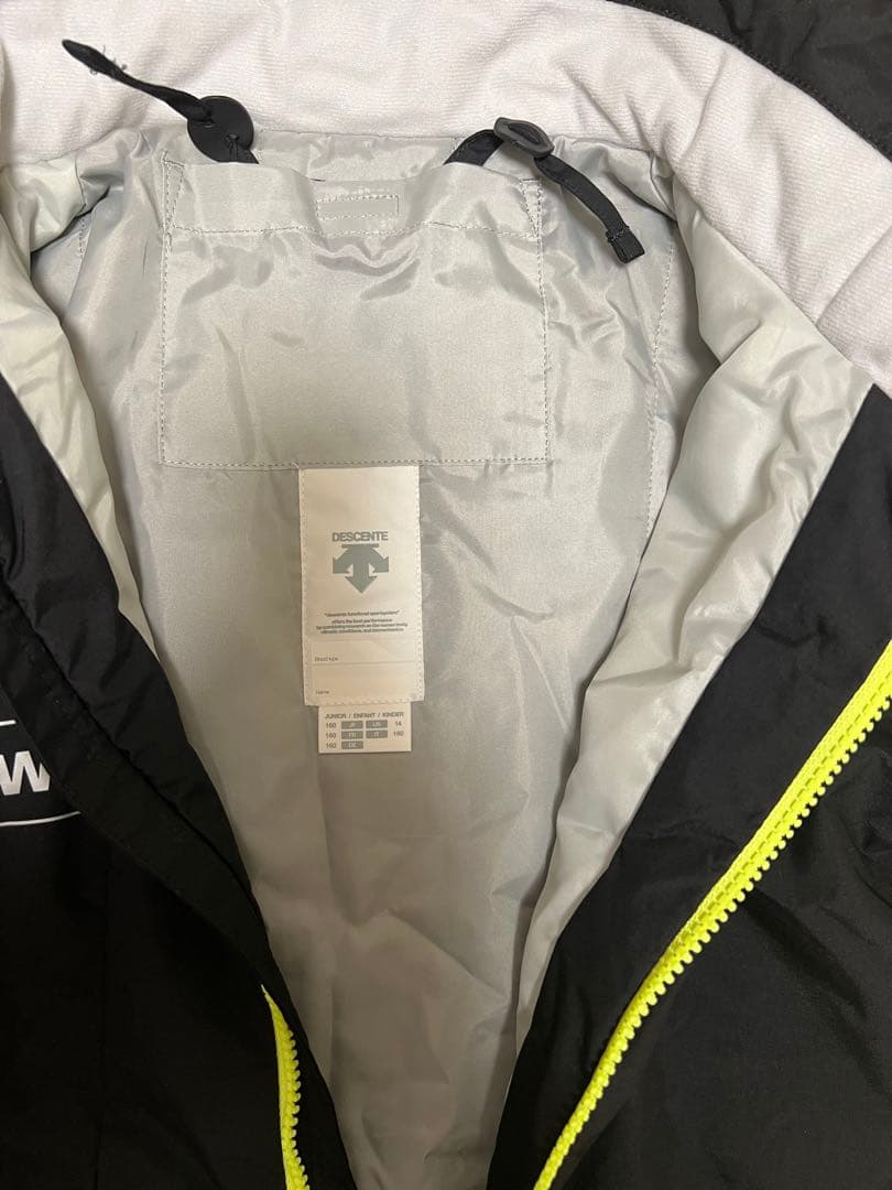 デサントジュニアスキーウエア160センチ
