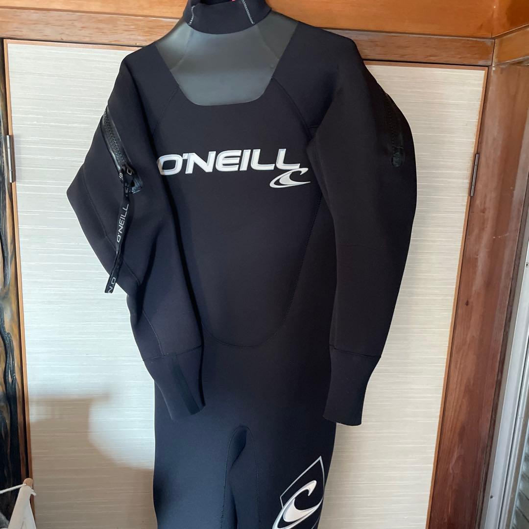 専用　O'Neill SUPERFREAK ウェットスーツ S黒