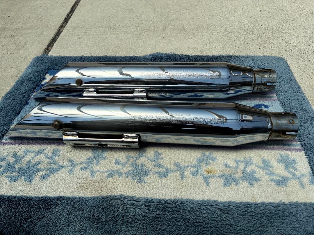 ダイナ　スクリーミンイーグルⅡ スリップオンマフラー