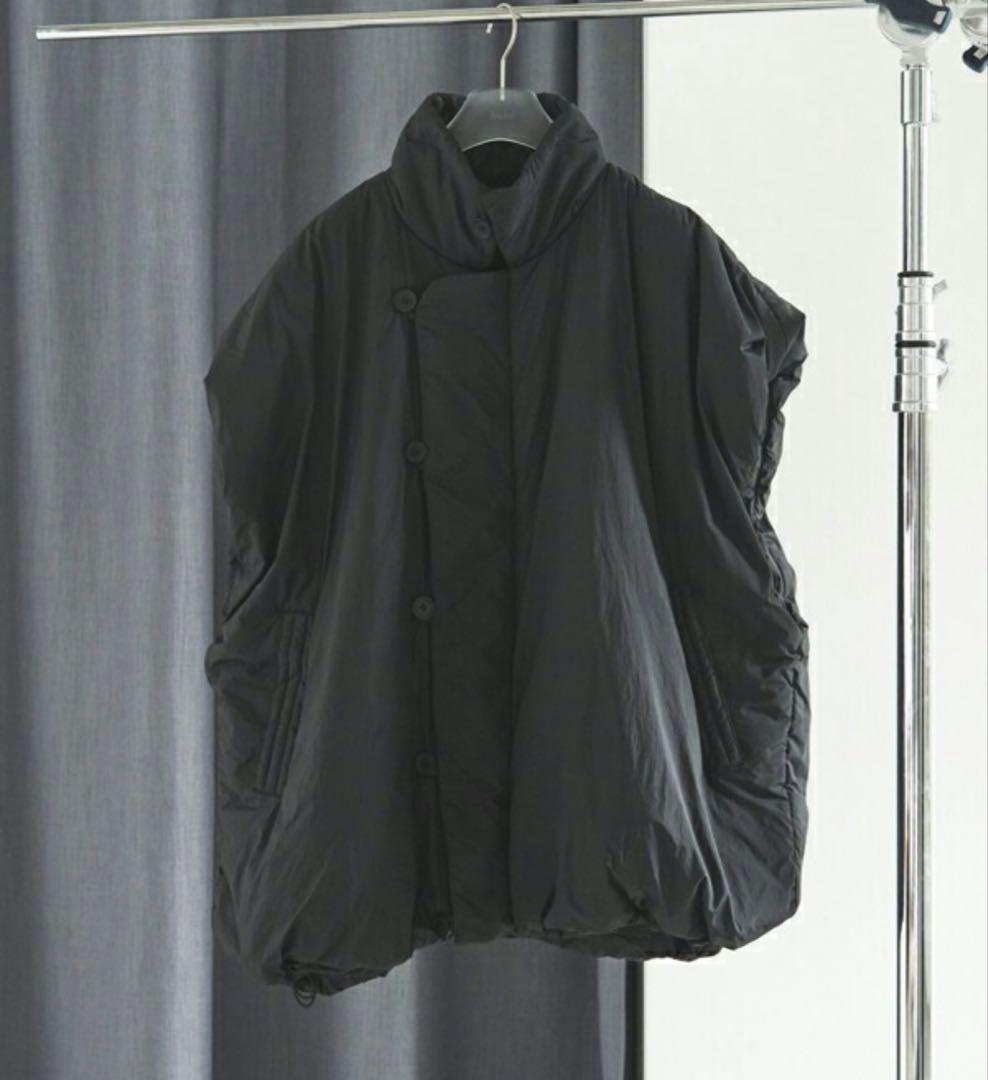 トップス anuke Volume Over Vest /Black 36