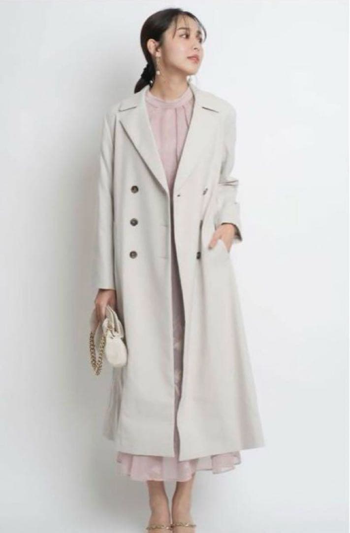 ゆ*。様 新品タグ付き　JUSGLITTY バックボリュームダブル釦コート