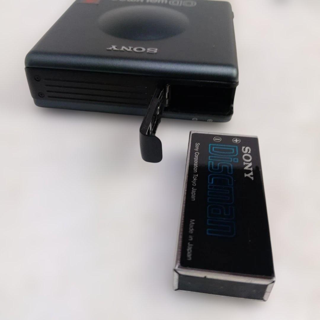 希少 現状品 SONY CDウォークマン D-82 8cm CD