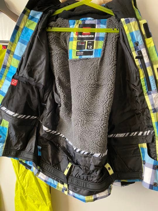 QUIKSILVER☆クイックシルバー　キッズ/スノーウェア☆12