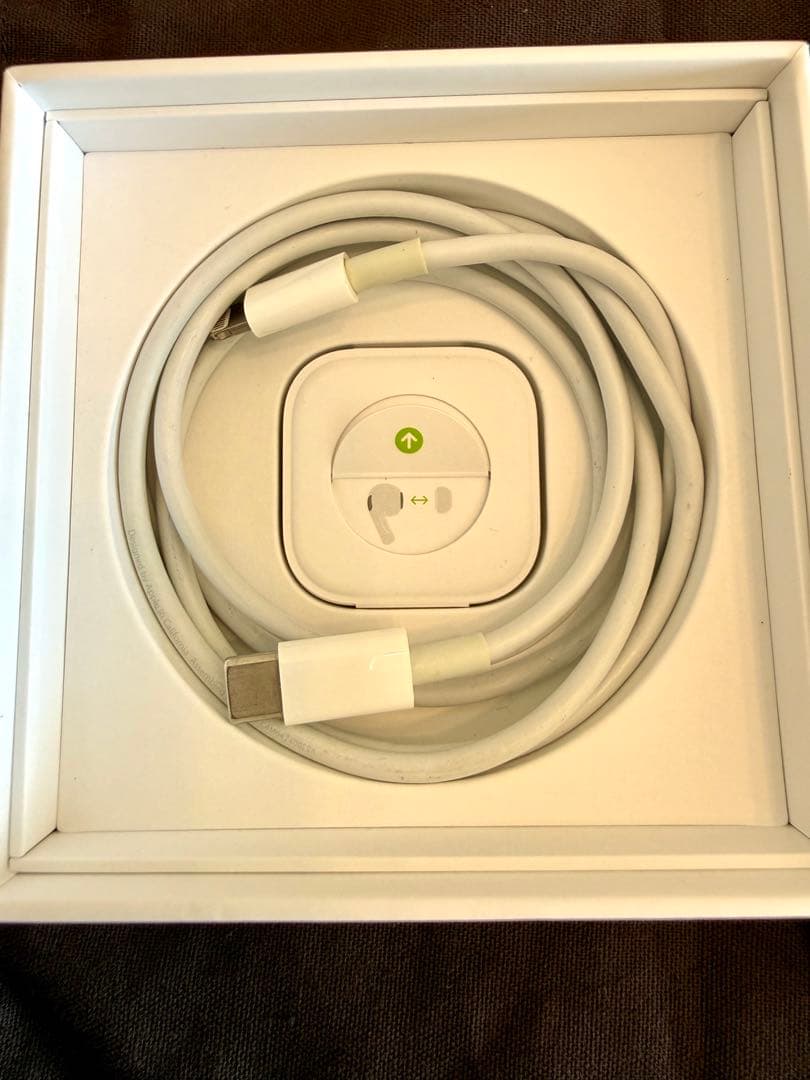 AirPods Pro（ワイヤレス充電ケース付き）正規品・箱/付属品あり