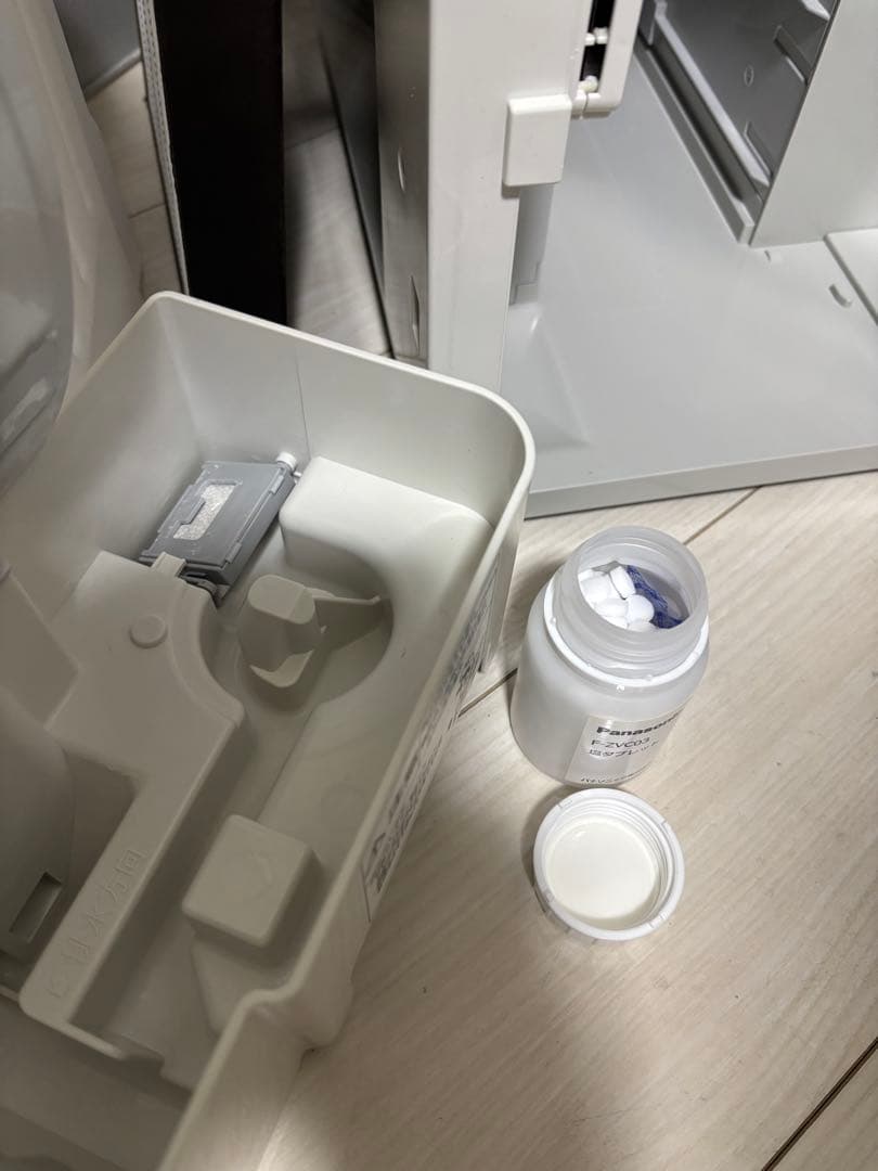 nk. パナソニック空間除菌脱臭機加湿機能付きジアイーノFMV4300美品