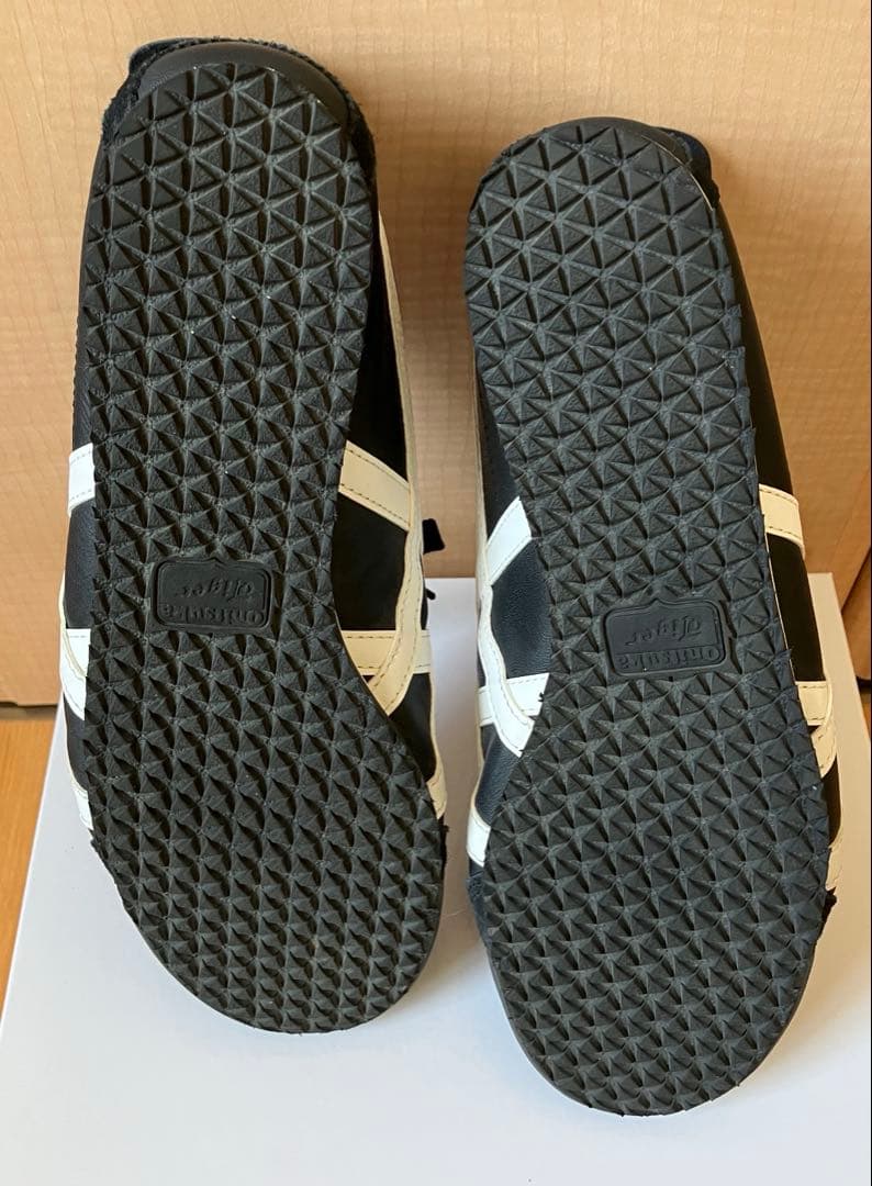 Onitsuka Tiger メキシコ66 ブラック/ホワイト スニーカー