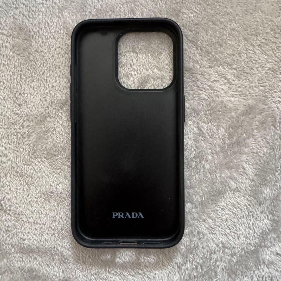 PRADA iPhone15pro サフィアーノレザー カバー ブラック