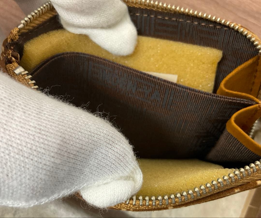 【未使用品】印傳屋　Ｌ字型小銭入れ　ふすべ　小桜　仕切り付き