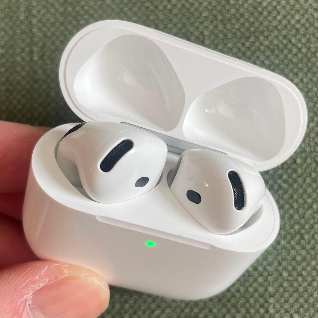 AirPods 4アクティブノイズキャンセリング搭載