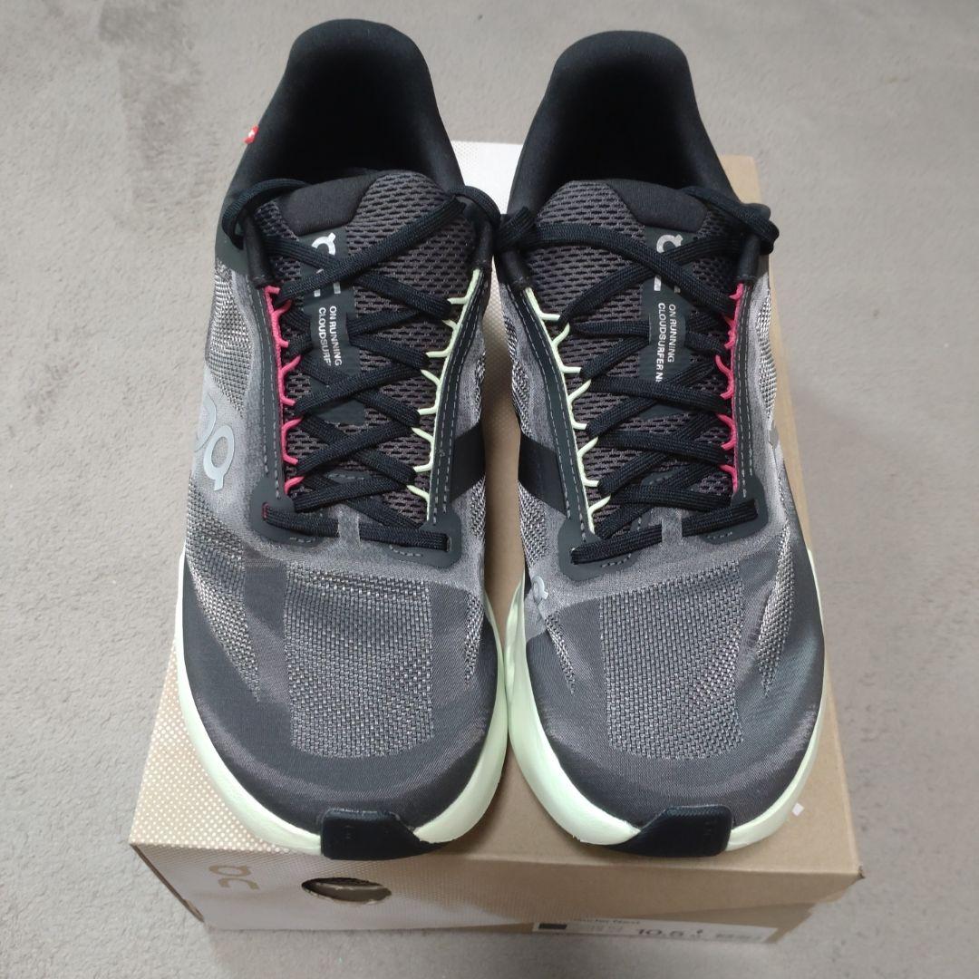 【超美品】On Cloudsurfer Next ランニングシューズ