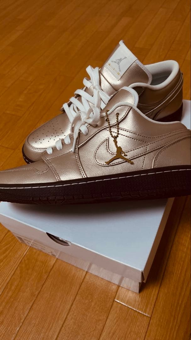 NIKE AIR JORDAN 1 LOW (W) シルバー　28.5cm
