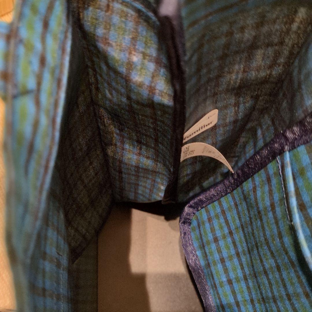 ファミリア　青チェック柄トートバッグ チャーム付き