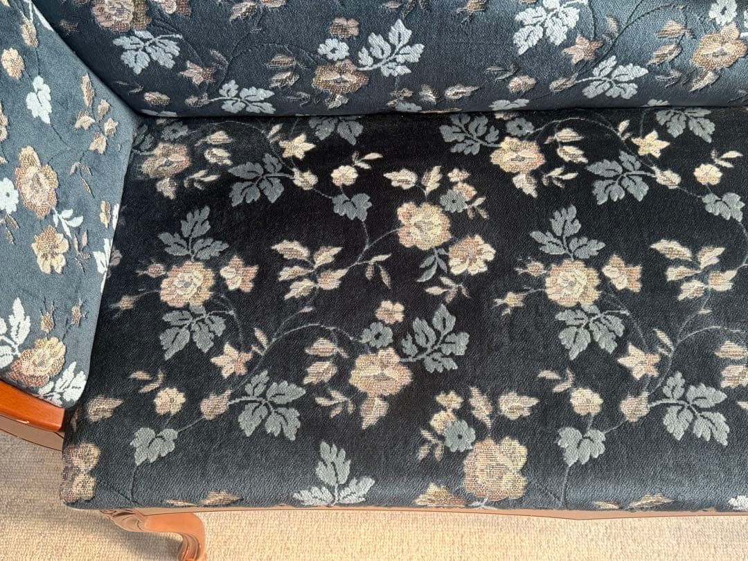 イタリア製　2人かけ　ソファー　刺繍座面　送料込み260126