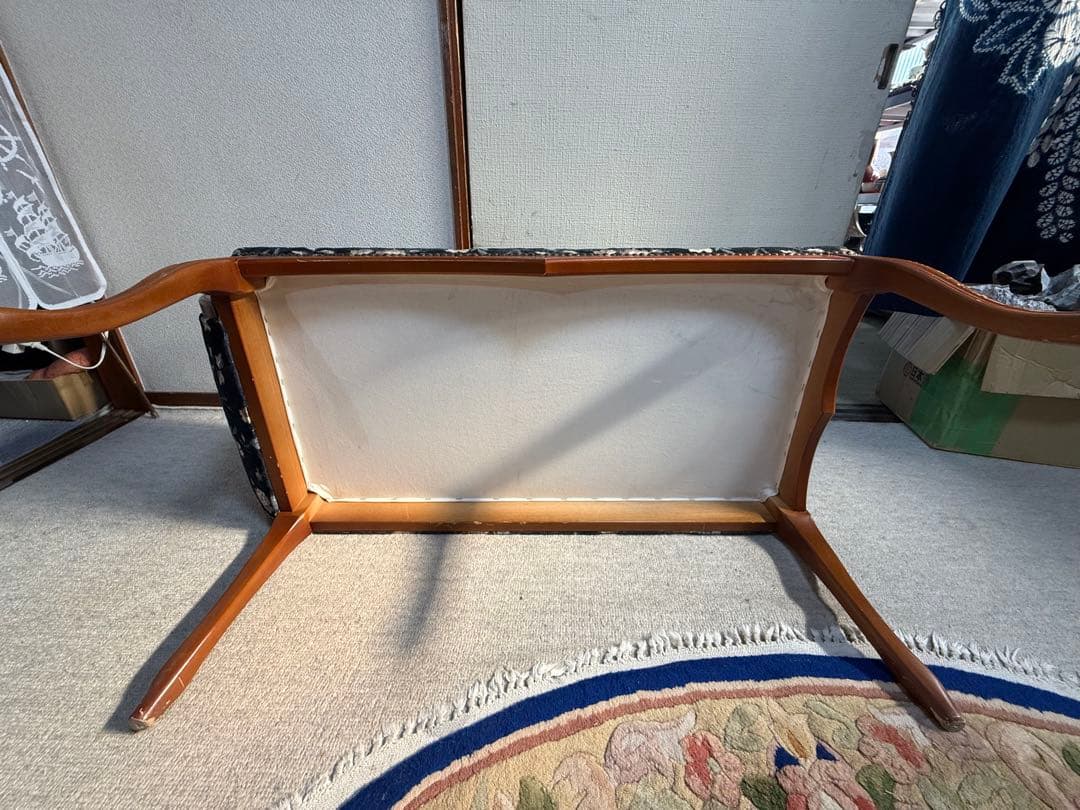 イタリア製　2人かけ　ソファー　刺繍座面　送料込み260126