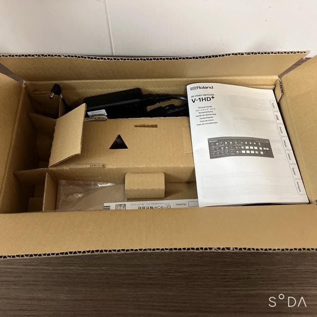 【ほぼ未使用】Roland V-1HD+ ビデオスイッチャー