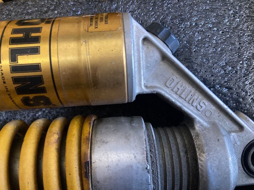 オーリンズ zrx リアサス