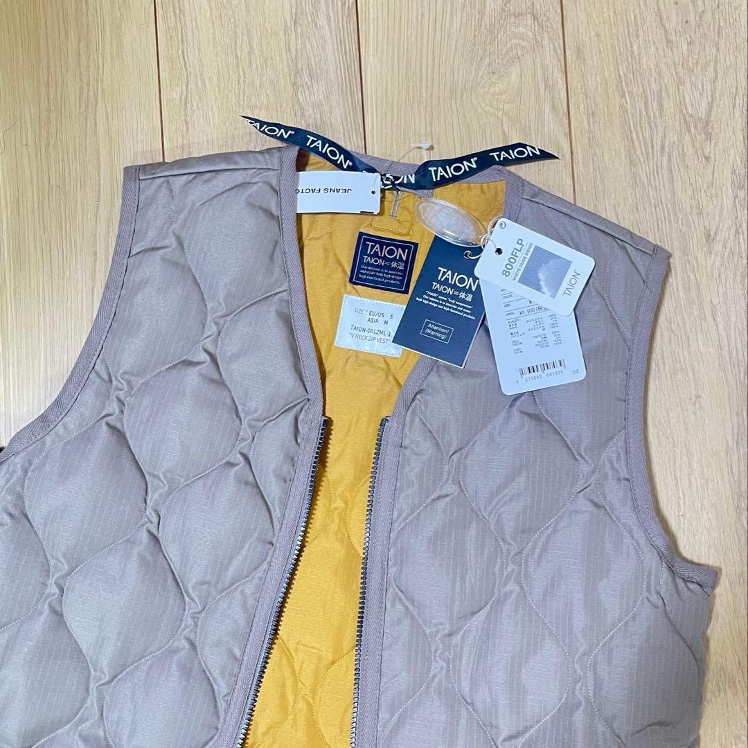 新品タグ付き　TAIONベージュ キルティング ノースリーブ ダウンベスト　M