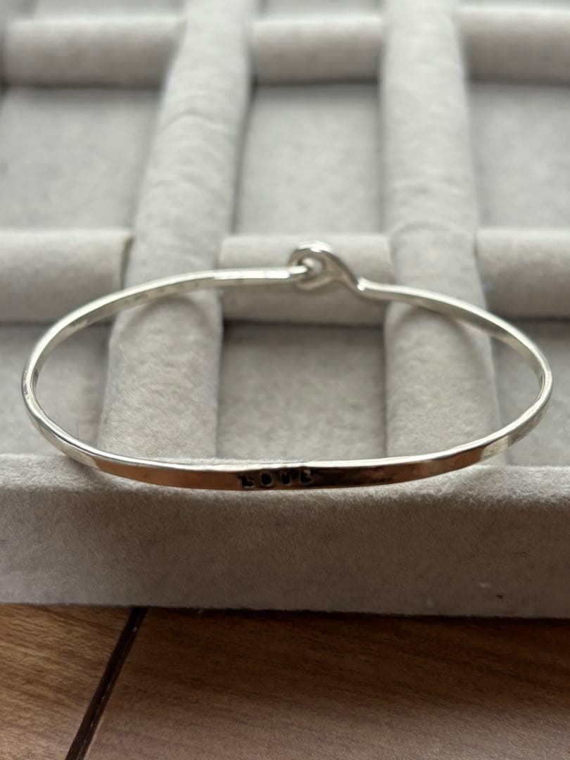 セルジュトラバル LOVEバングル